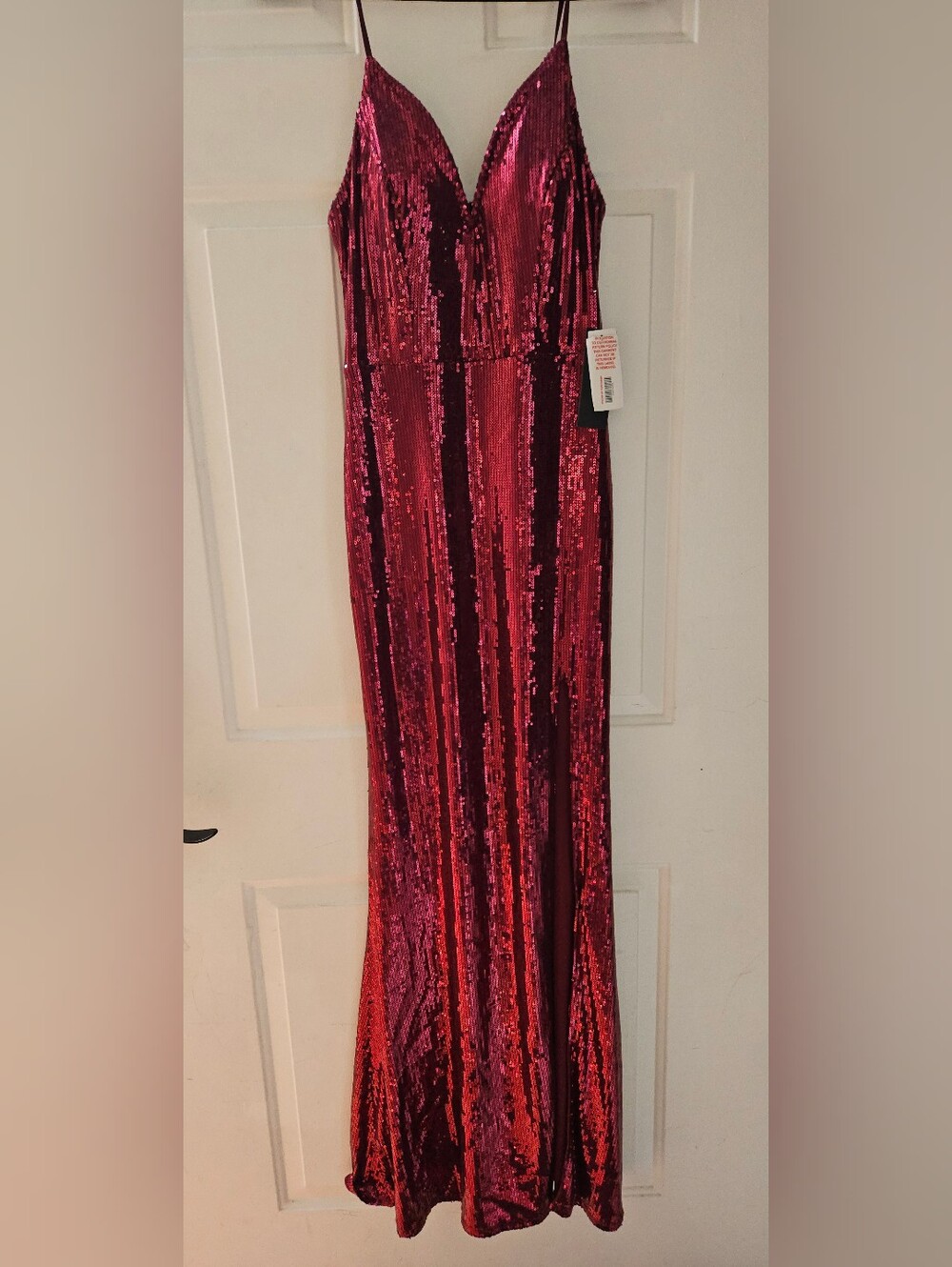 Jodi Kristopher Wine Sequin Plunge V-Neck Evening Gown NWT Size 3 - Picture 3 of 9